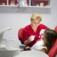 Stinga Eliza - doctor